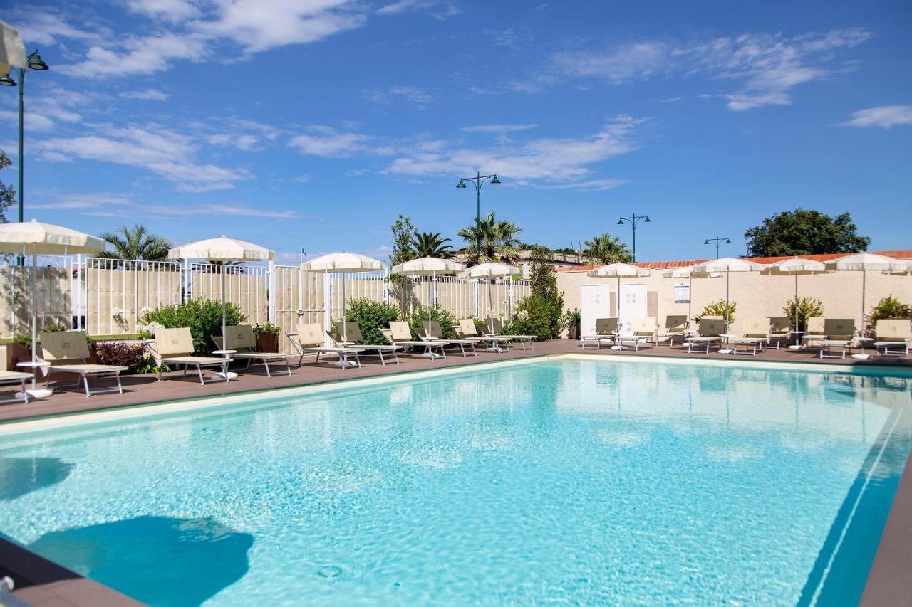 Grand Hotel Forte dei Marmi Dış mekan fotoğraf