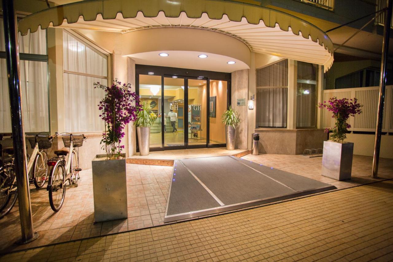 Grand Hotel Forte dei Marmi Dış mekan fotoğraf