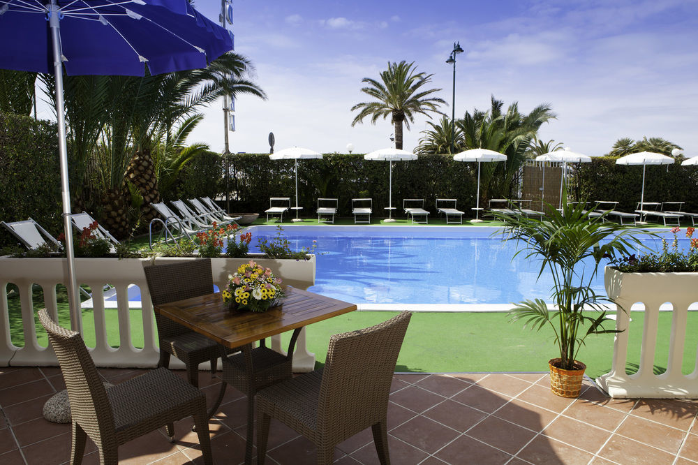Grand Hotel Forte dei Marmi Dış mekan fotoğraf