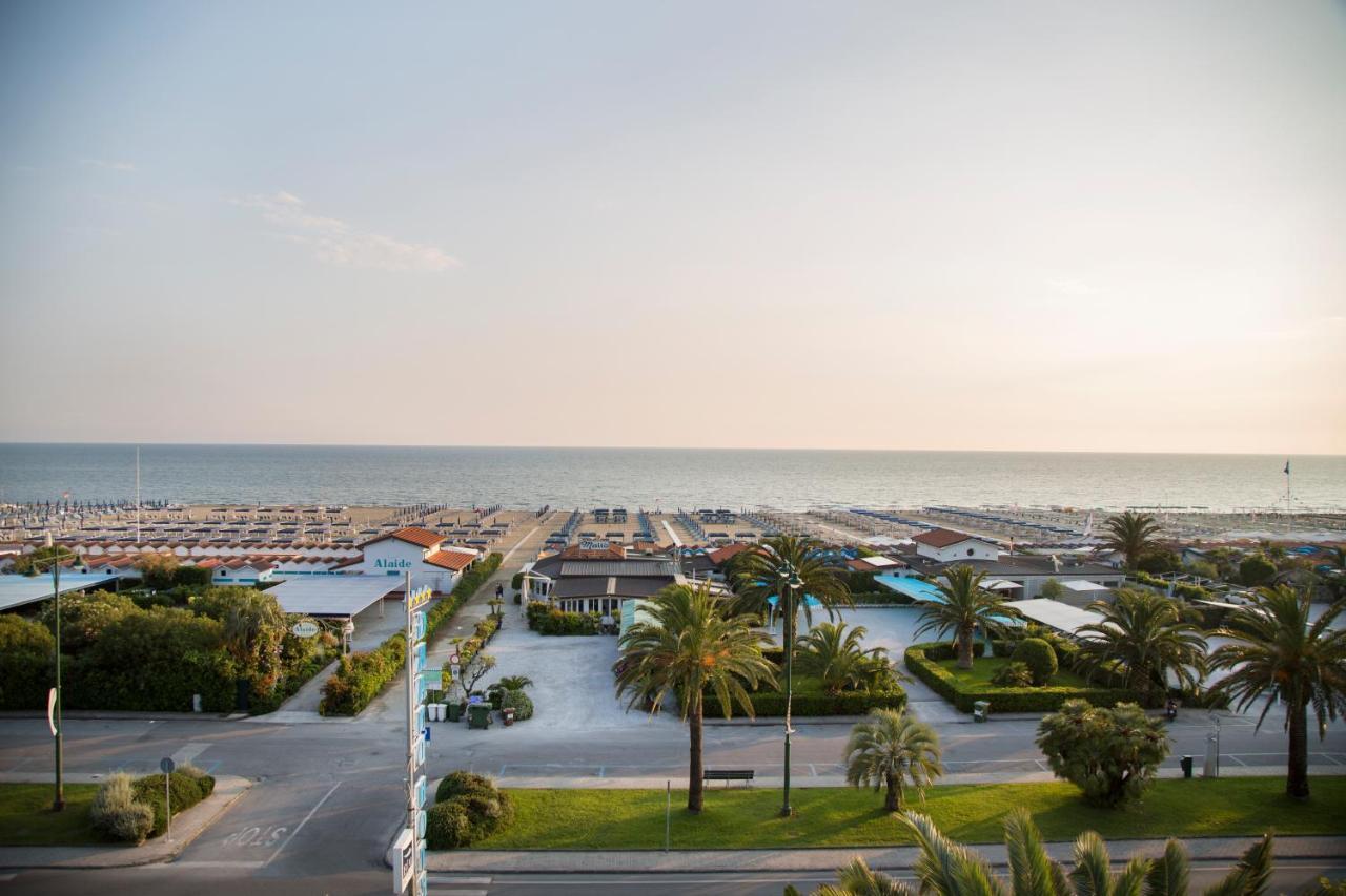 Grand Hotel Forte dei Marmi Dış mekan fotoğraf